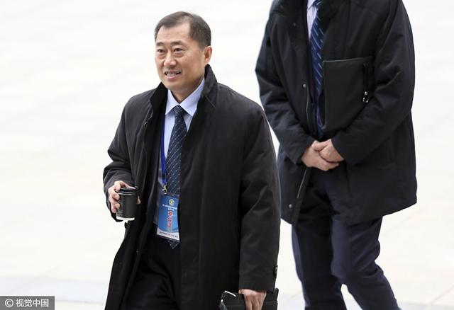 小妖精抬起臀嗯啊h车内